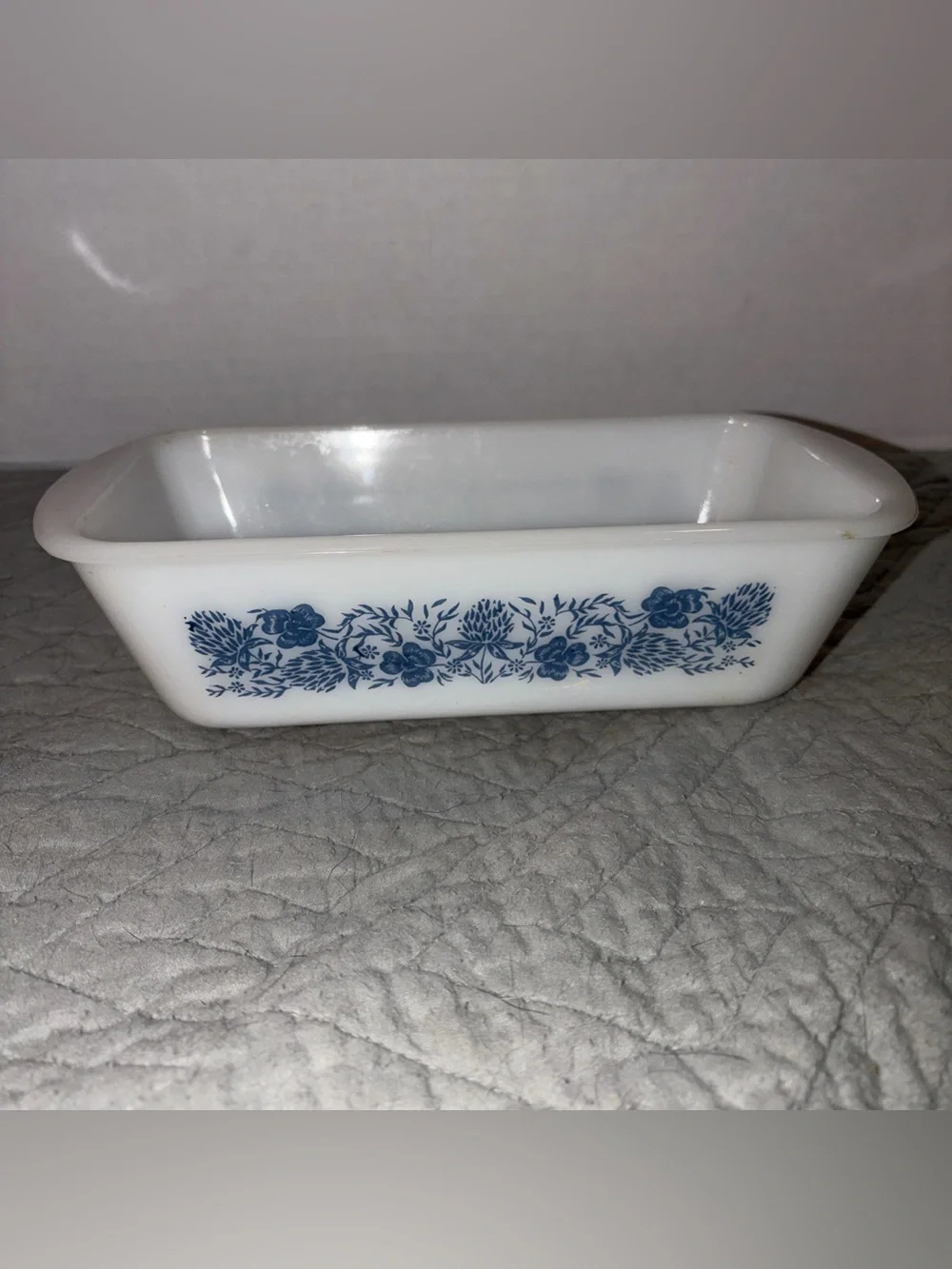 1970’s Glasbake 522 Milk Glass Loaf Pan White/Blue Floral 1 1/2 Qt 9x5 in